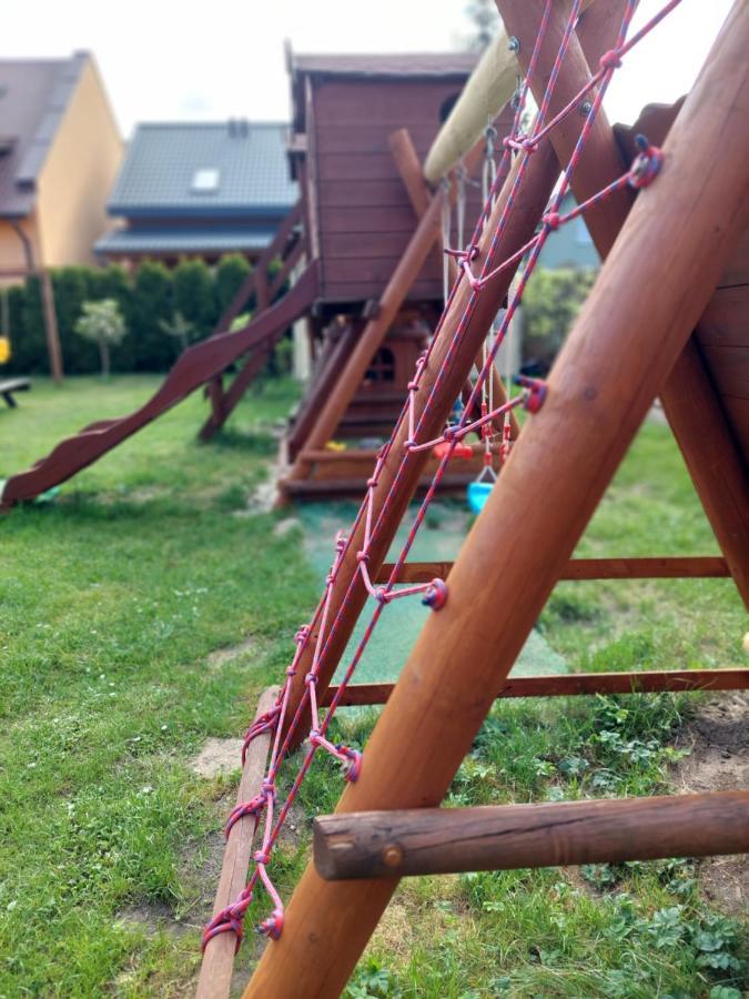 Pokoje I Domki Nadmorskie - Bajkowa Mierzeja Stegna  Exterior foto
